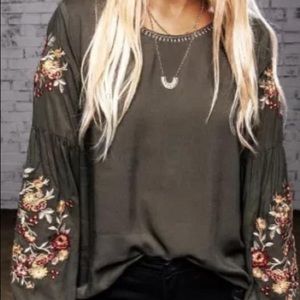 Brand new floral top